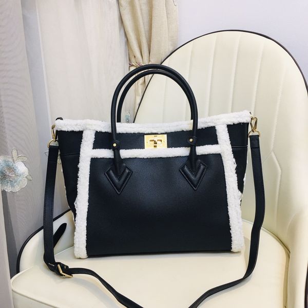 fashion men's women's bag season products show style wholesale shoulder bags cross body bag famous designer portable classic style
fashion men's women's bag season products show style wholesale shoulder bags cross body bag famous designer portable classic style