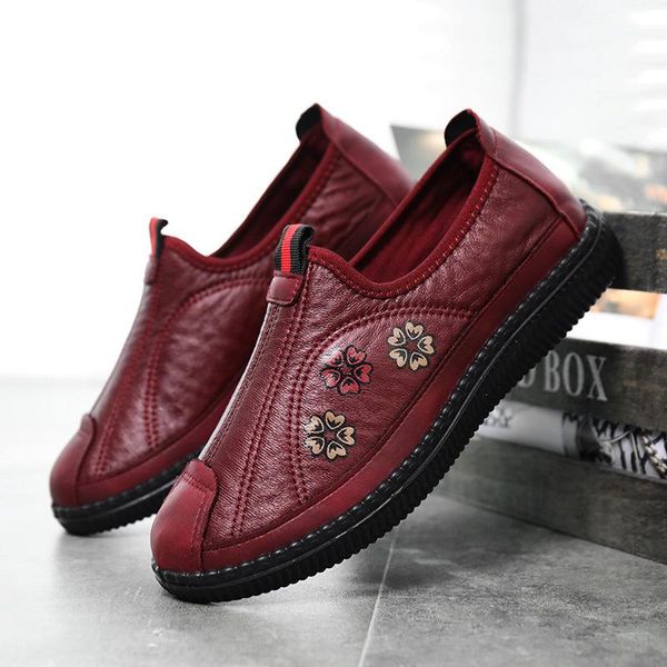 mom shoes 2020 women's shoes soft sole non-slip breathable old beijing cloth women's single, Black
mom shoes 2020 women's shoes soft sole non-slip breathable old beijing cloth women's single, Black