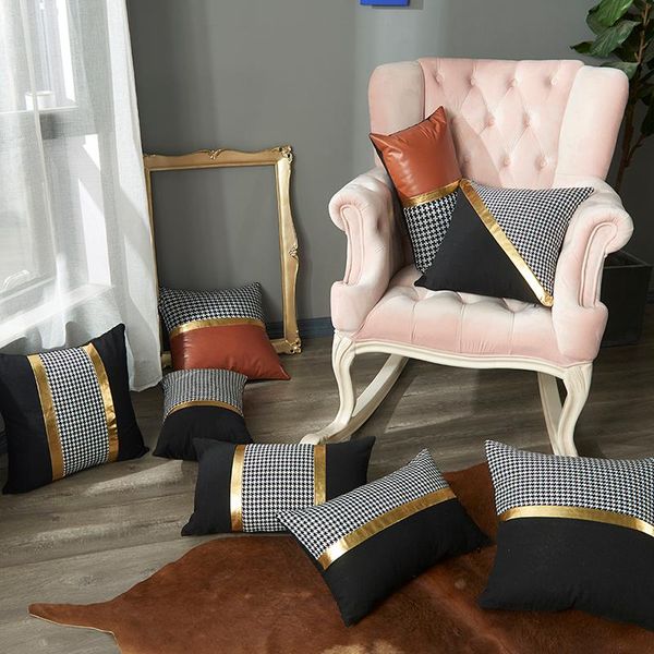 pillow case black and whinte gold painted pillowcase decorative christmas cushion cover for sofa pillows
pillow case black and whinte gold painted pillowcase decorative christmas cushion cover for sofa pillows