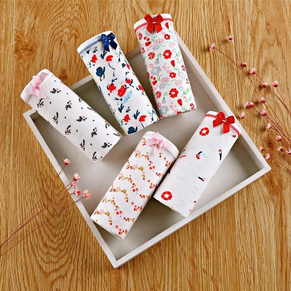 2020 summer women's panties cotton briefs floral print girls underwear ladies winter bow panty female lingerie underpants, Black;pink
2020 summer women's panties cotton briefs floral print girls underwear ladies winter bow panty female lingerie underpants, Black;pink