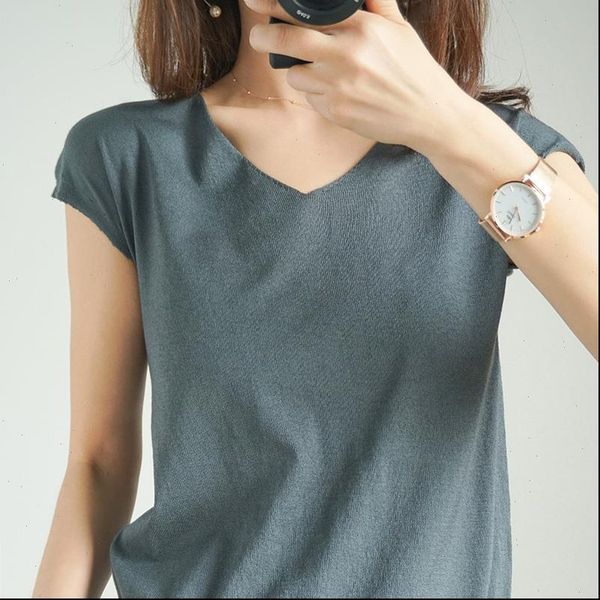 2021 new summer linen ice silk short knit short sleeved women loose v neck base solid color vest pullover, White;black
2021 new summer linen ice silk short knit short sleeved women loose v neck base solid color vest pullover, White;black
