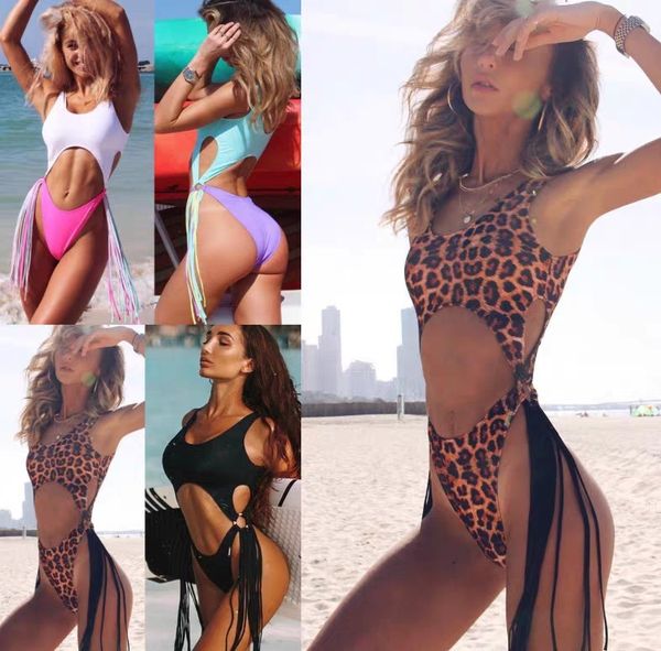 seaside beach fringed one-piece bikini swimsuit women fashion contrast color, White;black
seaside beach fringed one-piece bikini swimsuit women fashion contrast color, White;black