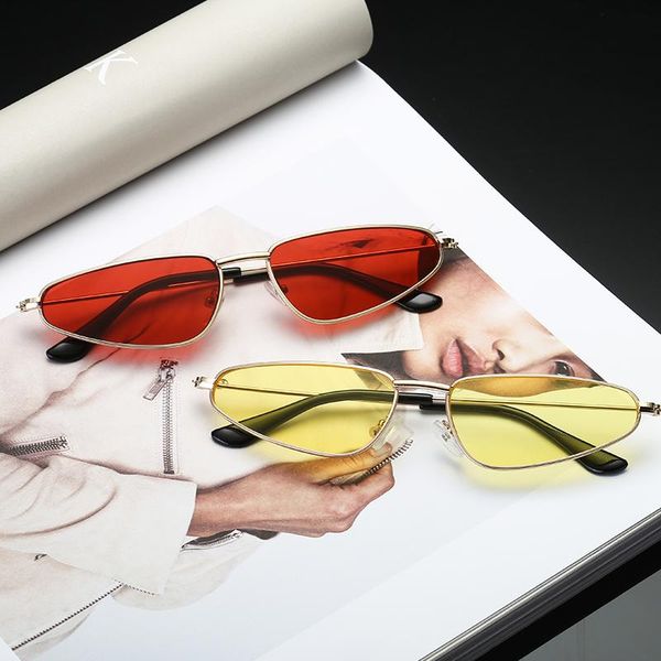 2020 men and women fashion personality cat eye triangle cute retro sunglasses women brand designer uv400, White;black
2020 men and women fashion personality cat eye triangle cute retro sunglasses women brand designer uv400, White;black