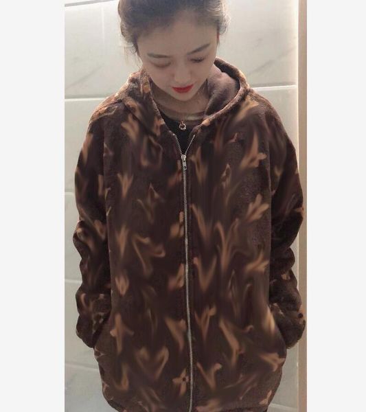 ss20 autumn/winter new high-end fashion warm couple style hooded plush jacket coral cotton jacket fashion trend outdoor leisure, Black;brown
ss20 autumn/winter new high-end fashion warm couple style hooded plush jacket coral cotton jacket fashion trend outdoor leisure, Black;brown