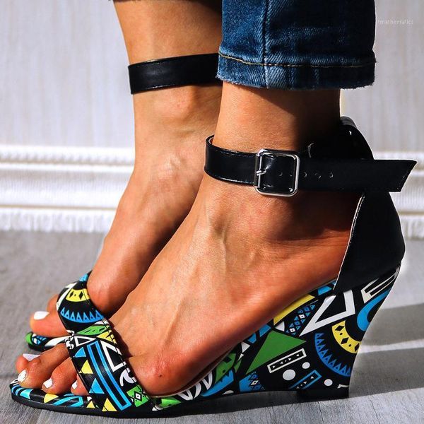 brand new big size 34-39 printed black wedges high heels sandals summer shoes women painted wedge1
brand new big size 34-39 printed black wedges high heels sandals summer shoes women painted wedge1