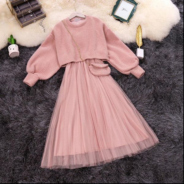 2021 autumn new female o neck lantern sleeve knit blouses strap fairy mesh a line dress with bag two piece sets women, Black;gray
2021 autumn new female o neck lantern sleeve knit blouses strap fairy mesh a line dress with bag two piece sets women, Black;gray