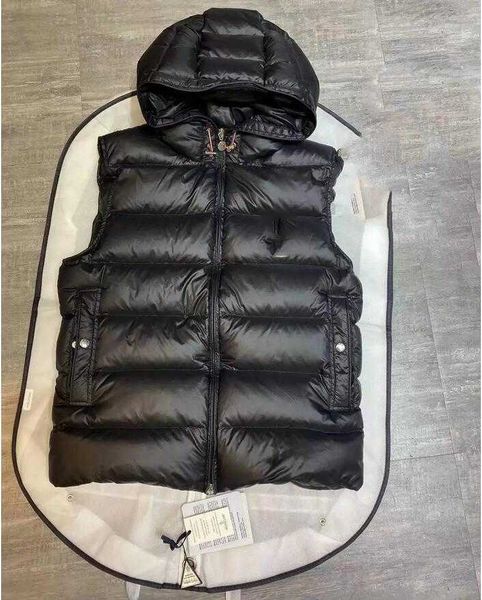 monclair 00124 men down jacket vest velvet vanoise series jackets designer autumn and winter mens women coat, Black
monclair 00124 men down jacket vest velvet vanoise series jackets designer autumn and winter mens women coat, Black
