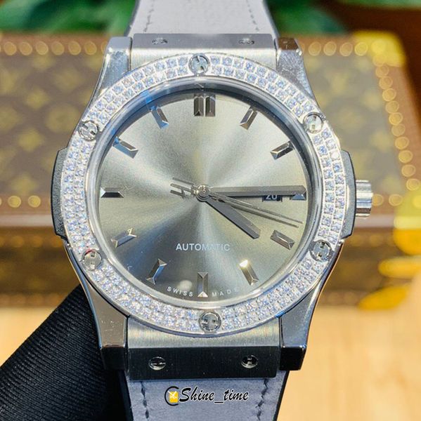 luxry classic fusion gray dial silver 316l stainless steel case miyota 8215 automatic 542.nx.1171.lr.1104 mens watch leather, Slivery;brown
luxry classic fusion gray dial silver 316l stainless steel case miyota 8215 automatic 542.nx.1171.lr.1104 mens watch leather, Slivery;brown