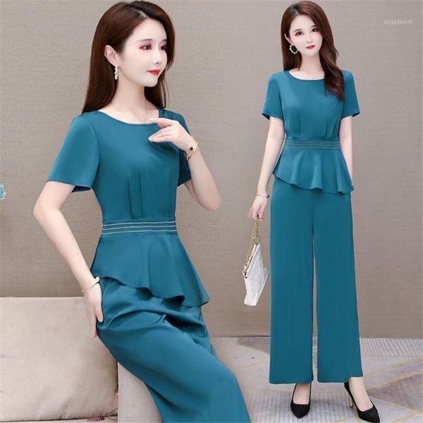 women's tracksuits 2021 fashion women's tracksuit spring summer women 2 piece set wide leg pants and outfit1, Gray
women's tracksuits 2021 fashion women's tracksuit spring summer women 2 piece set wide leg pants and outfit1, Gray