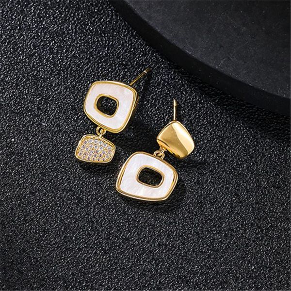2020 Irregular Geometric Earrings For Women French Style Rhinestone Quadrilateral Ear Studs Luxury Fashion Jewelry Wholesale, Golden;silver
2020 Irregular Geometric Earrings For Women French Style Rhinestone Quadrilateral Ear Studs Luxury Fashion Jewelry Wholesale, Golden;silver