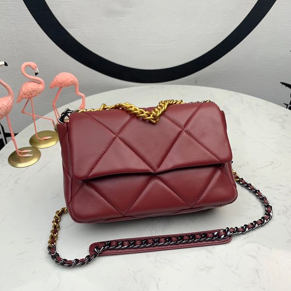 luxurys designers bags women handbags flap bag 100% lambskin leather handbags gold metal chain lady fashion shoulder bags purse with box
luxurys designers bags women handbags flap bag 100% lambskin leather handbags gold metal chain lady fashion shoulder bags purse with box