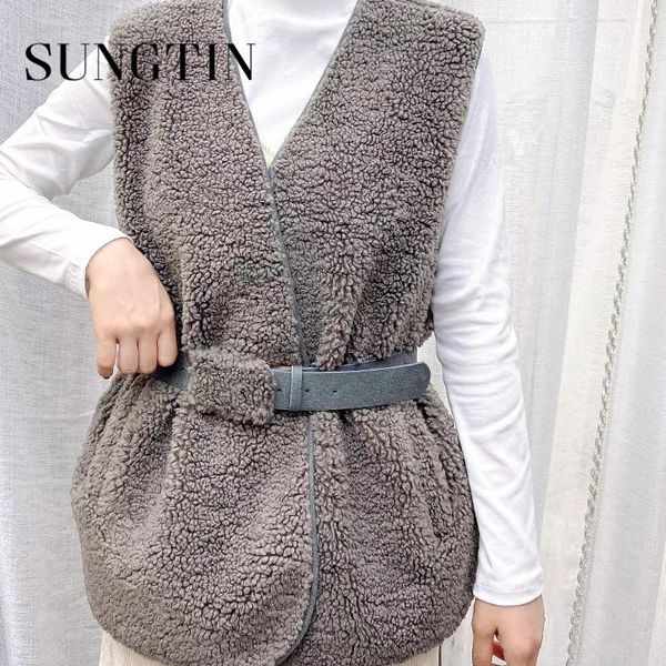 sungtin 5 color teddy v-neck faux lamb wool vest women winter warm sleeveless coat female casual streetwear waistcoat with belt, Black;white
sungtin 5 color teddy v-neck faux lamb wool vest women winter warm sleeveless coat female casual streetwear waistcoat with belt, Black;white