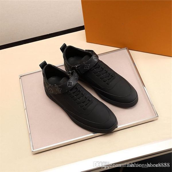 high-end mens sneaker imported silk leather with light rubber outsole stylish flat sportswear shoes with box, Black
high-end mens sneaker imported silk leather with light rubber outsole stylish flat sportswear shoes with box, Black