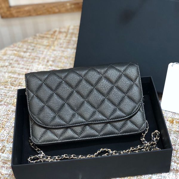new style fashion wallet 167848 classic and chic style genuine leather plain unique style soft leather material refined atmosphere bags
new style fashion wallet 167848 classic and chic style genuine leather plain unique style soft leather material refined atmosphere bags