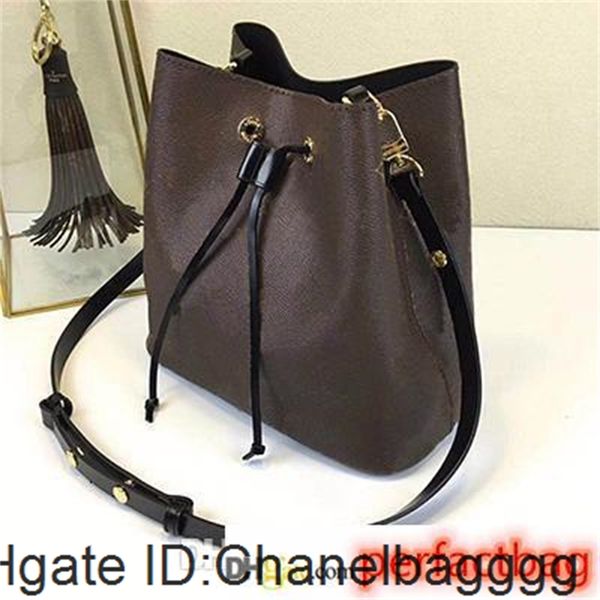 wholesale orignal real leather fashion famous shoulder tote designer handbags presbyopic shopping purse luxury messenger bag ne
wholesale orignal real leather fashion famous shoulder tote designer handbags presbyopic shopping purse luxury messenger bag ne