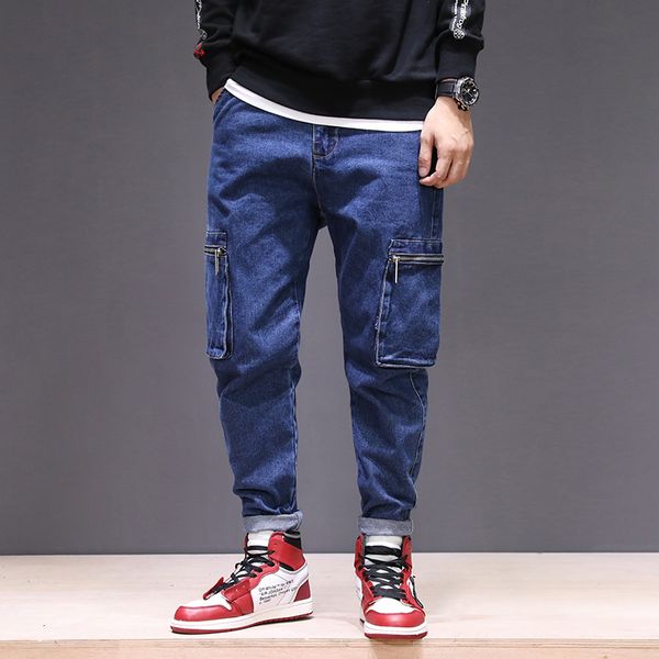 2021 new korean style fashion men jeans loose fit multi big pockets casual harem pants streetwear hip hop wide leg trousers de5, Blue
2021 new korean style fashion men jeans loose fit multi big pockets casual harem pants streetwear hip hop wide leg trousers de5, Blue