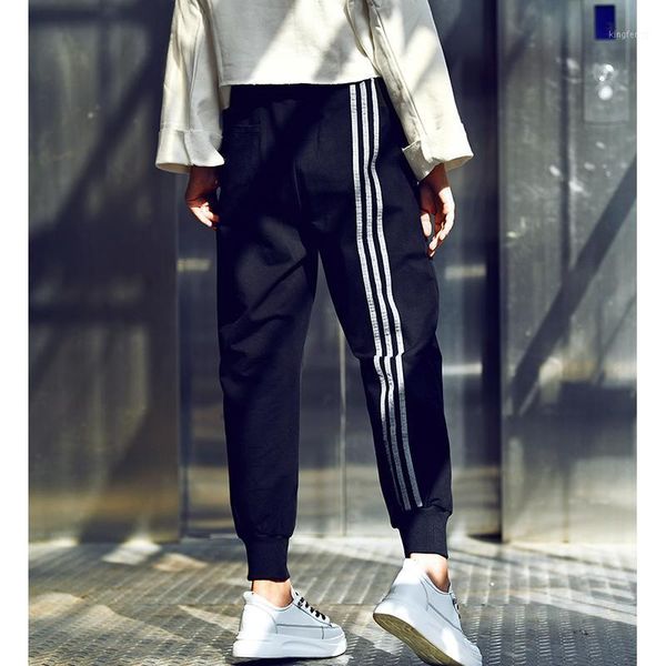 micoco k2705 korean version of the design of elastic waist comfortable sport casual stripe pants1, Black;white
micoco k2705 korean version of the design of elastic waist comfortable sport casual stripe pants1, Black;white