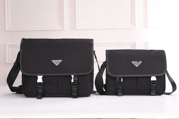 luxury designer classic style single shoulder messenger camera bag bag card bag light and durable
luxury designer classic style single shoulder messenger camera bag bag card bag light and durable