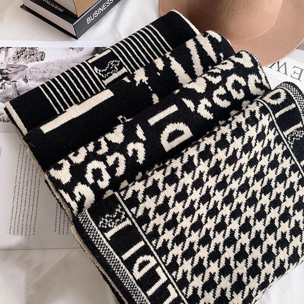 2020 new brand leopard scarves women's winter brand version thickened wool knitting east gate students keep warm in autumn and winter k, Blue;gray
2020 new brand leopard scarves women's winter brand version thickened wool knitting east gate students keep warm in autumn and winter k, Blue;gray