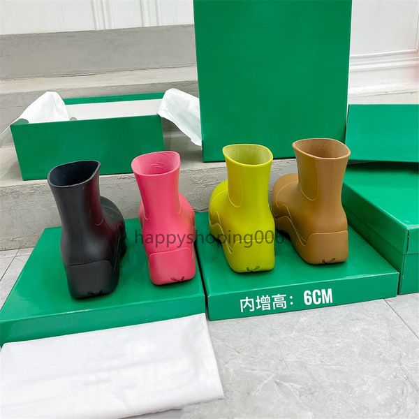2020 new fashion short boots light waterproof casual shoes genuine leather rubber oversized sole various colors, Black
2020 new fashion short boots light waterproof casual shoes genuine leather rubber oversized sole various colors, Black