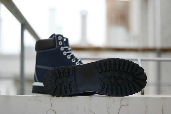 2020 men women dark blue white black bottom outdoor shoes high leather comfortable trainer sneaker men size 36 -45
2020 men women dark blue white black bottom outdoor shoes high leather comfortable trainer sneaker men size 36 -45
