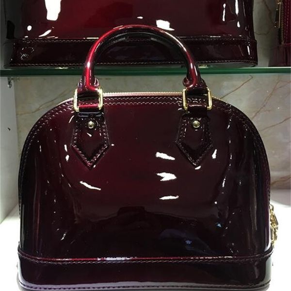 classic shell bag damier patent leather grid lady's handbags shoulder bags women canvas crossbody purse shopping tote
classic shell bag damier patent leather grid lady's handbags shoulder bags women canvas crossbody purse shopping tote