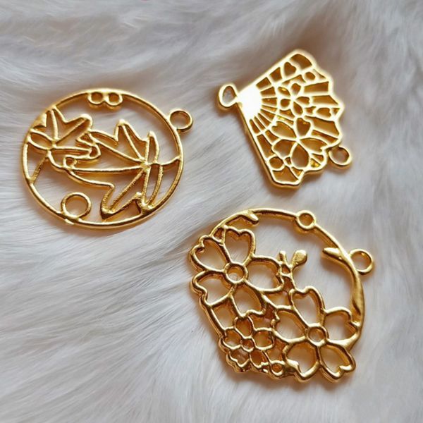 cherry blossom circle open bezel maple leaf circle open bezel pendant flower pendant uv resin jewellery supplies jewelry making
cherry blossom circle open bezel maple leaf circle open bezel pendant flower pendant uv resin jewellery supplies jewelry making