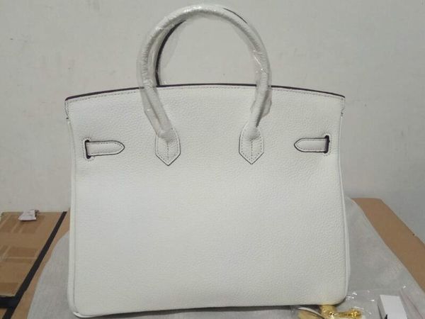 realfine888 bags 3a perkin totes 20-25-30-35-40cm taurillon grainy leather white color handbag lock and keys double handles with dust bag
realfine888 bags 3a perkin totes 20-25-30-35-40cm taurillon grainy leather white color handbag lock and keys double handles with dust bag