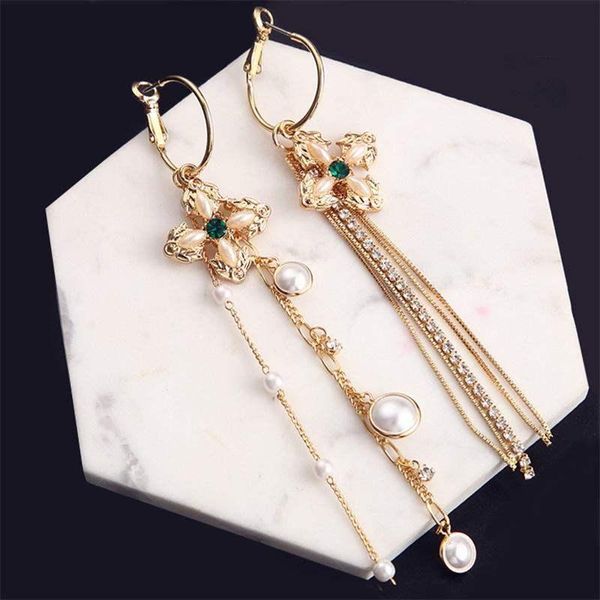 dominated 2020 creative vintage temperament asymmetric pearl tassel long metal crystal women drop earrings, Silver
dominated 2020 creative vintage temperament asymmetric pearl tassel long metal crystal women drop earrings, Silver