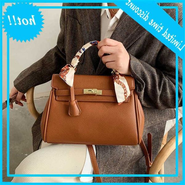 french minority hand-held silk scarf bag
french minority hand-held silk scarf bag