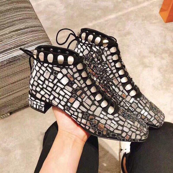 punk winter dioor shoe genuine leather rock boots women martin metal patch shimmer boot glitter hippies boots luxurys designers casual shoes, Black
punk winter dioor shoe genuine leather rock boots women martin metal patch shimmer boot glitter hippies boots luxurys designers casual shoes, Black