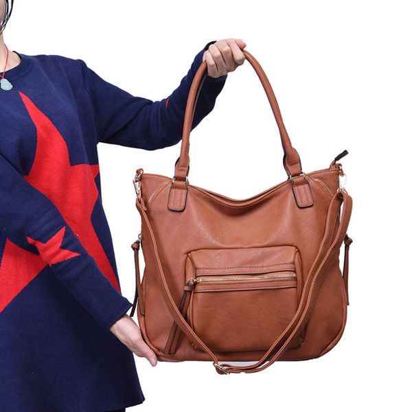 luxurys designers outside large capacity leisure women's single shoulder portable cross shopping bag
luxurys designers outside large capacity leisure women's single shoulder portable cross shopping bag