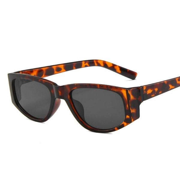 sunglasses 2021 fashion designed cute green women small frame retro female high customized quality logo luxury, White;black
sunglasses 2021 fashion designed cute green women small frame retro female high customized quality logo luxury, White;black