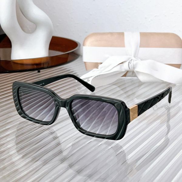 2022 summer sunglasses man woman fashion rectangle glasses retro small frame design uv400 8 color optional womens come with package 4021, White;black
2022 summer sunglasses man woman fashion rectangle glasses retro small frame design uv400 8 color optional womens come with package 4021, White;black