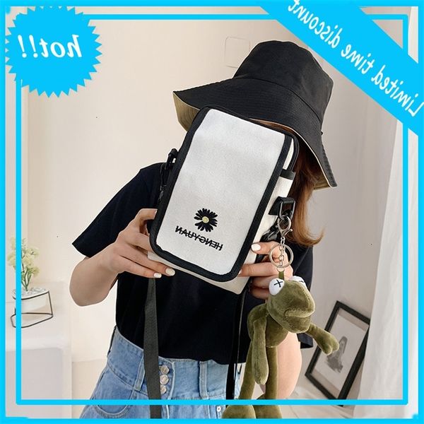 canvas women's new 2020 korean personalized mobile phone casual versatile small daisy one shoulder messenger bag fashion
canvas women's new 2020 korean personalized mobile phone casual versatile small daisy one shoulder messenger bag fashion
