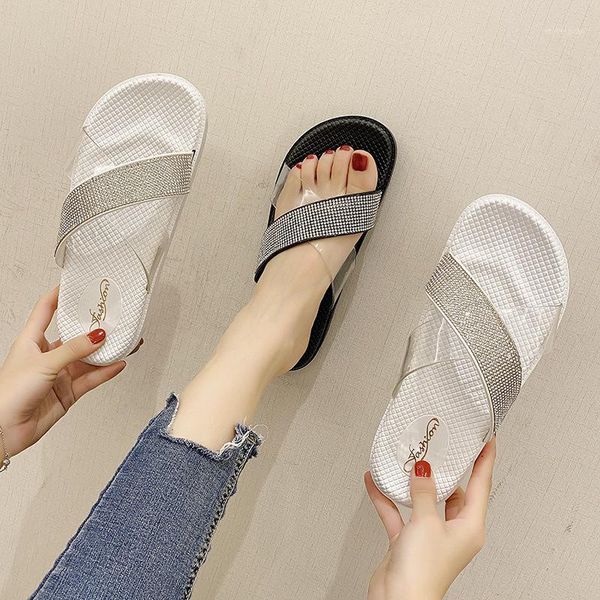 2020 summer new fashion wear cross with flat crystal leisure slippers women's tide net red slipper1, Black;red
2020 summer new fashion wear cross with flat crystal leisure slippers women's tide net red slipper1, Black;red