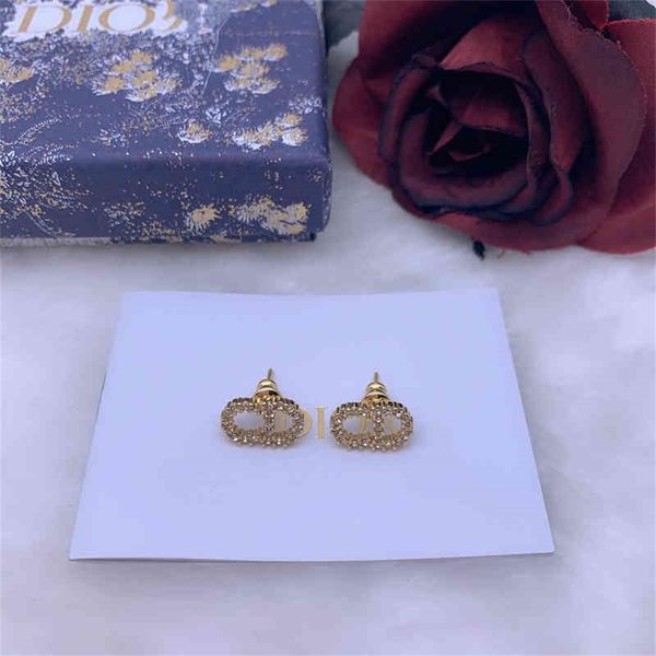 85% off factory clearance new diamond inlaid pearl silver needle high-end version quality fashion trend earrings, Golden
85% off factory clearance new diamond inlaid pearl silver needle high-end version quality fashion trend earrings, Golden