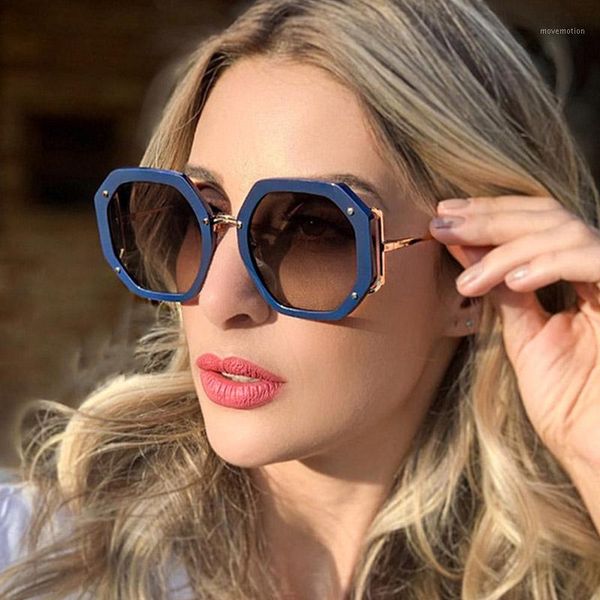 unique sunglasses women trendy blue square sun glasses female rivets shades glasses oculos men uv4001, White;black
unique sunglasses women trendy blue square sun glasses female rivets shades glasses oculos men uv4001, White;black