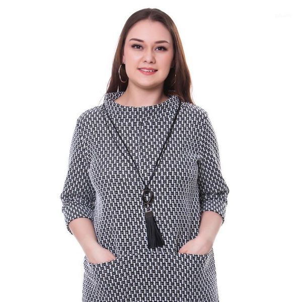 2020 new autumn black and white stripe large round neck medium length women's wear1, White;black
2020 new autumn black and white stripe large round neck medium length women's wear1, White;black