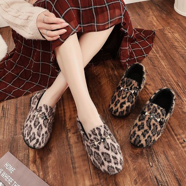 apanzu flat shoes women fur loafers women winter furry shoes female winter indoor slippers ladies leopard shoes designer q1223, Black;white
apanzu flat shoes women fur loafers women winter furry shoes female winter indoor slippers ladies leopard shoes designer q1223, Black;white
