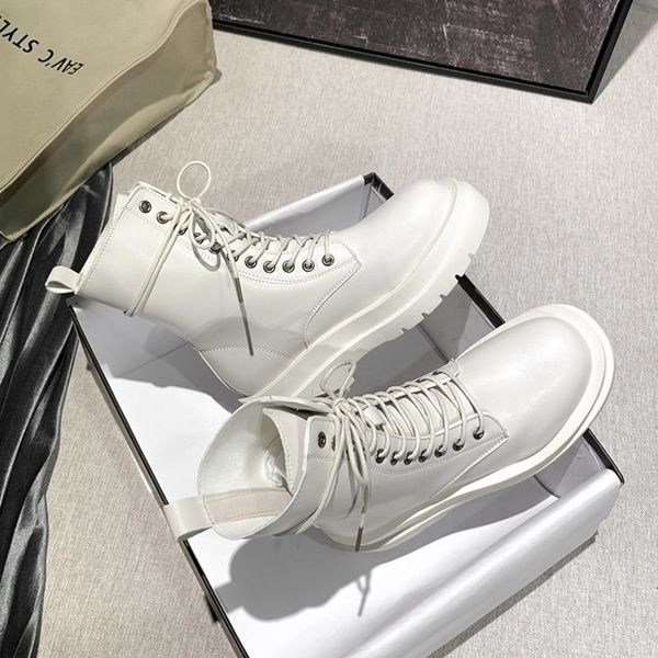 combat 2020 platform gothic shoes black leather plush short women fashion white warm fur ankle boots
combat 2020 platform gothic shoes black leather plush short women fashion white warm fur ankle boots
