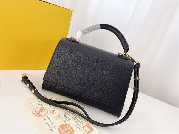 2021 brand new chain shoulder fashion bags casual fashion handbag fringed decoration single shoulder chain bag02
2021 brand new chain shoulder fashion bags casual fashion handbag fringed decoration single shoulder chain bag02