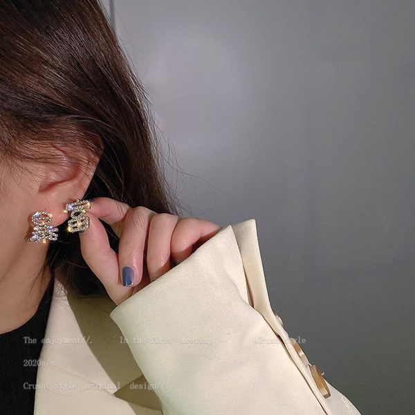 stud stylish retro minimalism text shiny zircon earrings chinese style elegant graceful simple women jewelry, Golden;silver
stud stylish retro minimalism text shiny zircon earrings chinese style elegant graceful simple women jewelry, Golden;silver