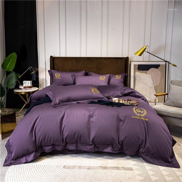 bedding sets 4pcs/set cotton blending set soft cozy skin-friendly bedclothes jacquard embroidered duvet cover bed sheet pillowcase1
bedding sets 4pcs/set cotton blending set soft cozy skin-friendly bedclothes jacquard embroidered duvet cover bed sheet pillowcase1