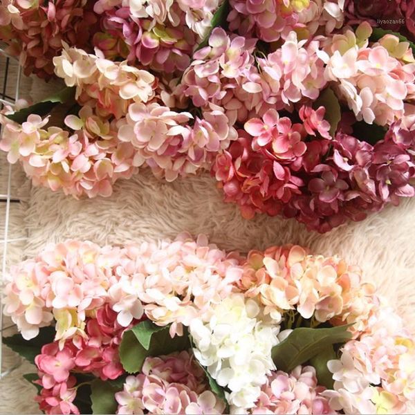 artificial flowers european hydrangea oil painting style vases for home decoration accessories wedding decorative flowers1
artificial flowers european hydrangea oil painting style vases for home decoration accessories wedding decorative flowers1