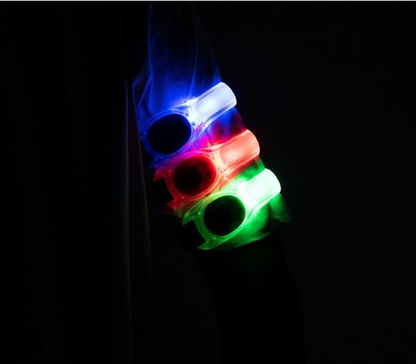 warning arm belts strap sport jogging running cycling safety bands outdoor steady flashing led luminous glare glow light armband
warning arm belts strap sport jogging running cycling safety bands outdoor steady flashing led luminous glare glow light armband