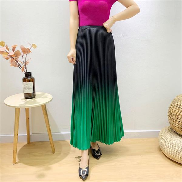 pleated gradient a line ankle length skirt 2020 autumn loose large size elastic waist office lady skirt slimming 2a136, Black
pleated gradient a line ankle length skirt 2020 autumn loose large size elastic waist office lady skirt slimming 2a136, Black