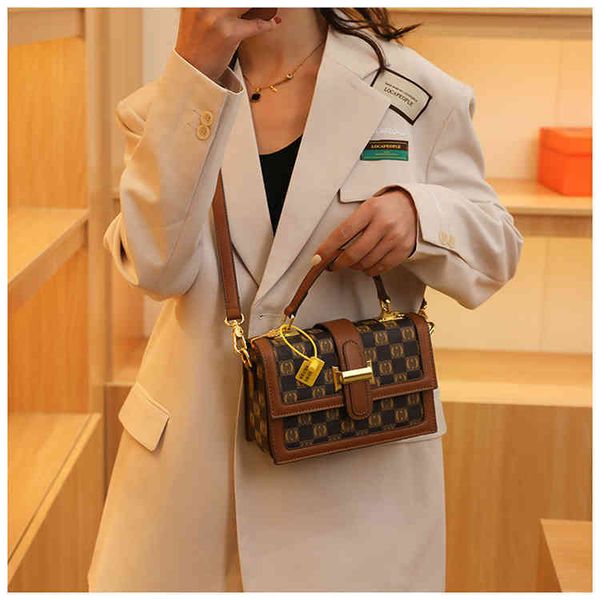 2022 factory wholesale new high sense female french celebrity style texture messenger bag fashion printed portable small square bag vydq
2022 factory wholesale new high sense female french celebrity style texture messenger bag fashion printed portable small square bag vydq