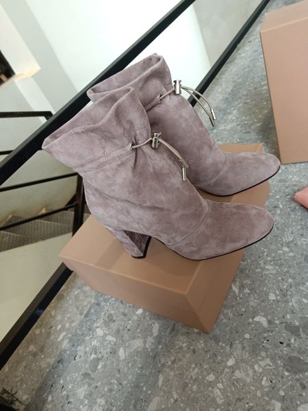 designer womens boots luxury taro powder suede elastic cord round head high heel boots with box size 34-40, Black
designer womens boots luxury taro powder suede elastic cord round head high heel boots with box size 34-40, Black