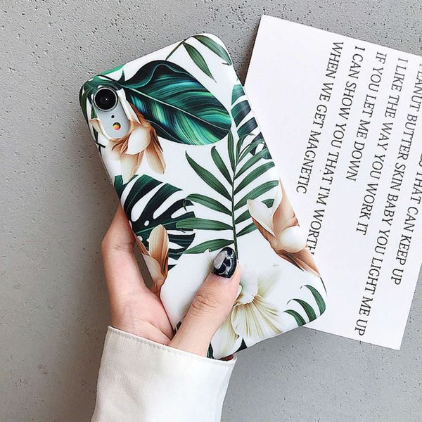 the mobile phone cover, flowers and banana leav are digned as vip, and the back soft imd cover is vip 12 mini 11 pro max xr xs max
the mobile phone cover, flowers and banana leav are digned as vip, and the back soft imd cover is vip 12 mini 11 pro max xr xs max